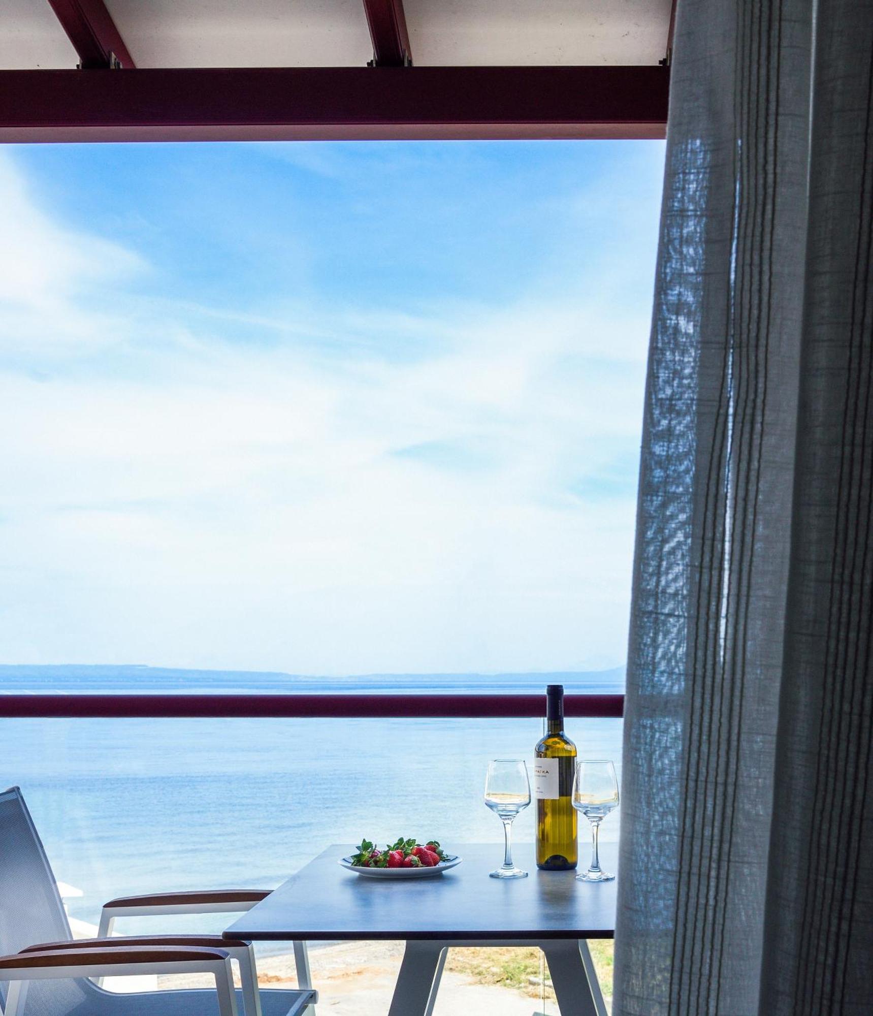 Elpiniki Luxury Rooms Nea Poteidaia Exteriér fotografie