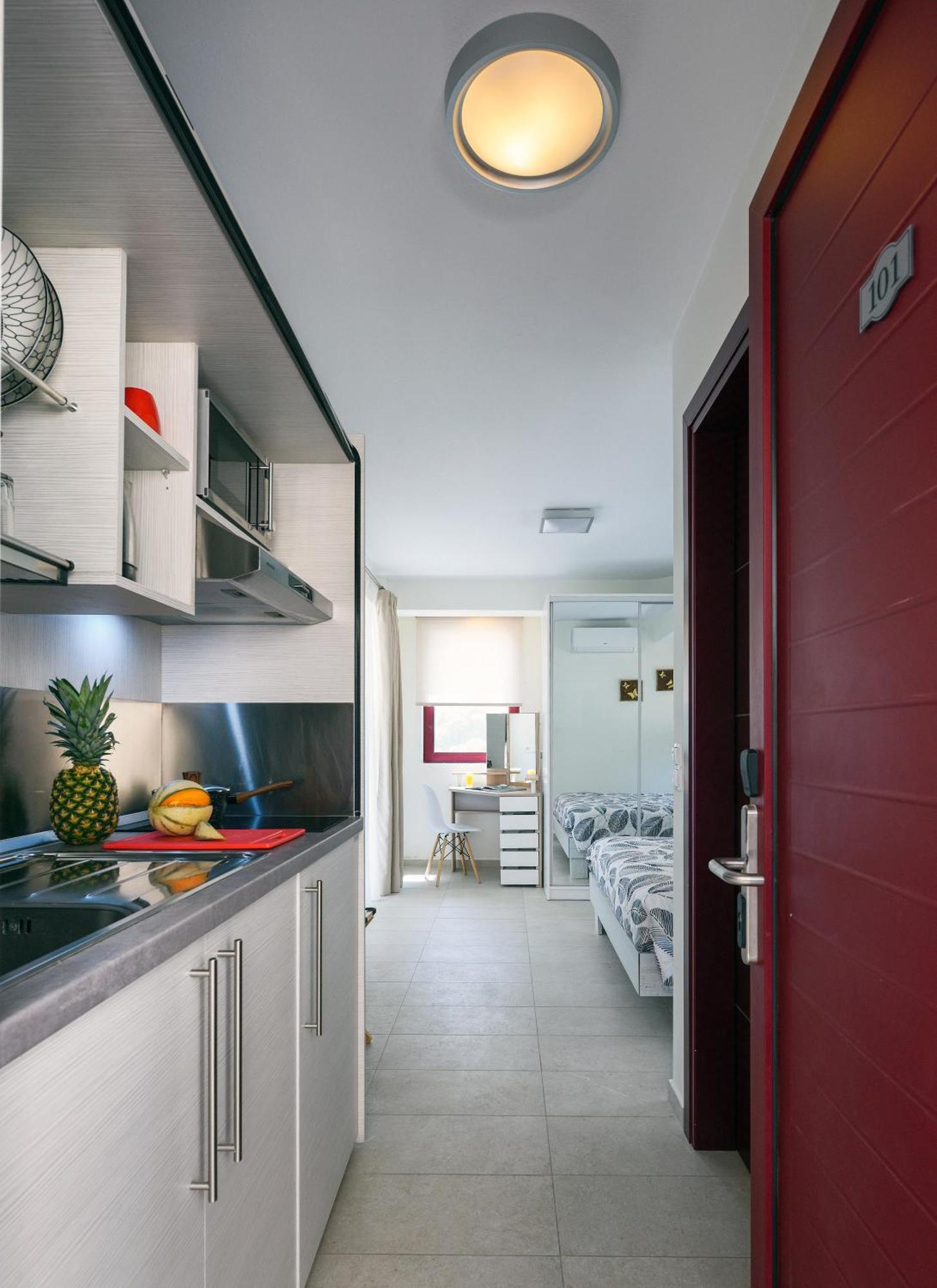 Elpiniki Luxury Rooms Nea Poteidaia Exteriér fotografie