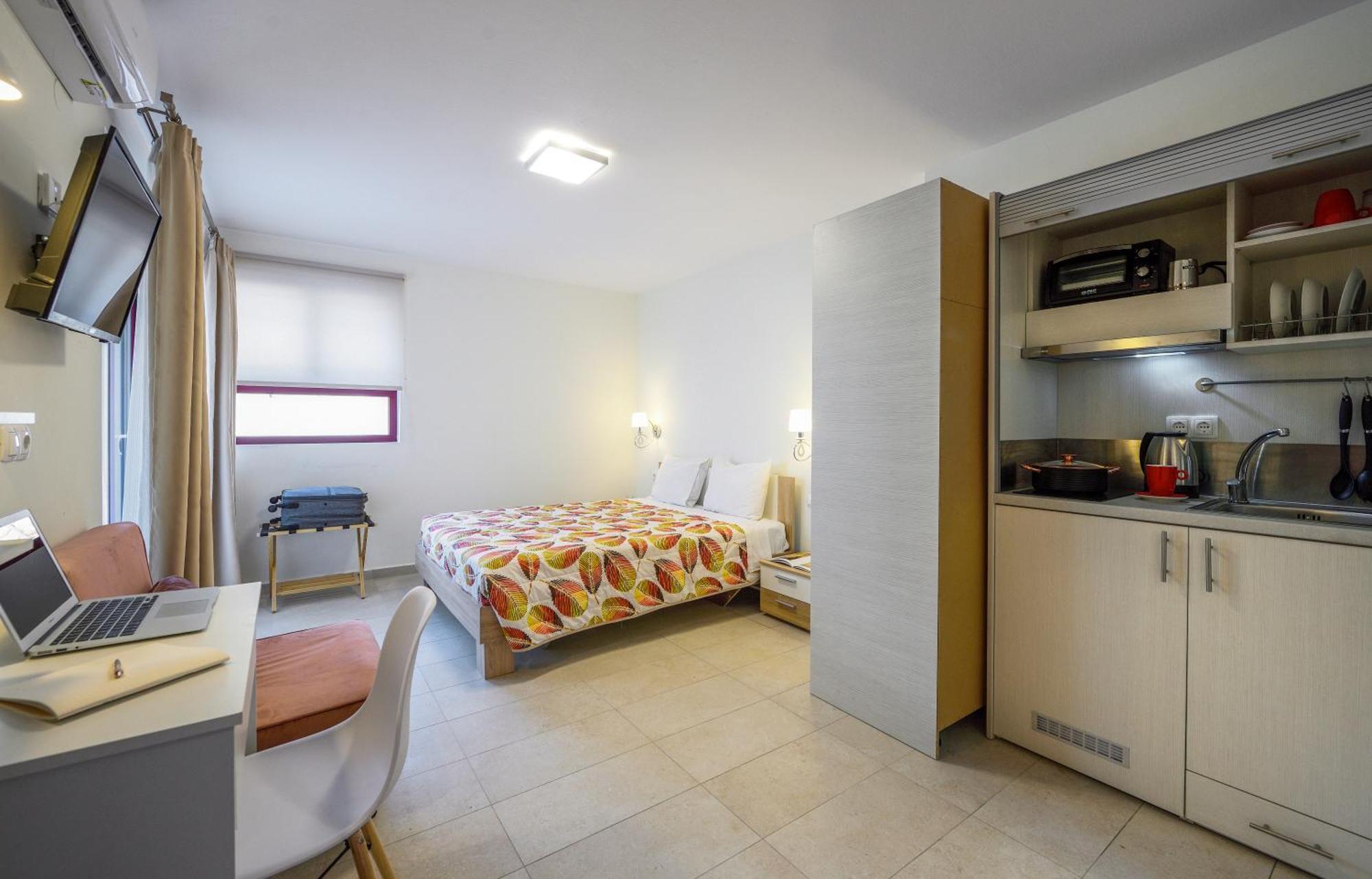 Elpiniki Luxury Rooms Nea Poteidaia Exteriér fotografie