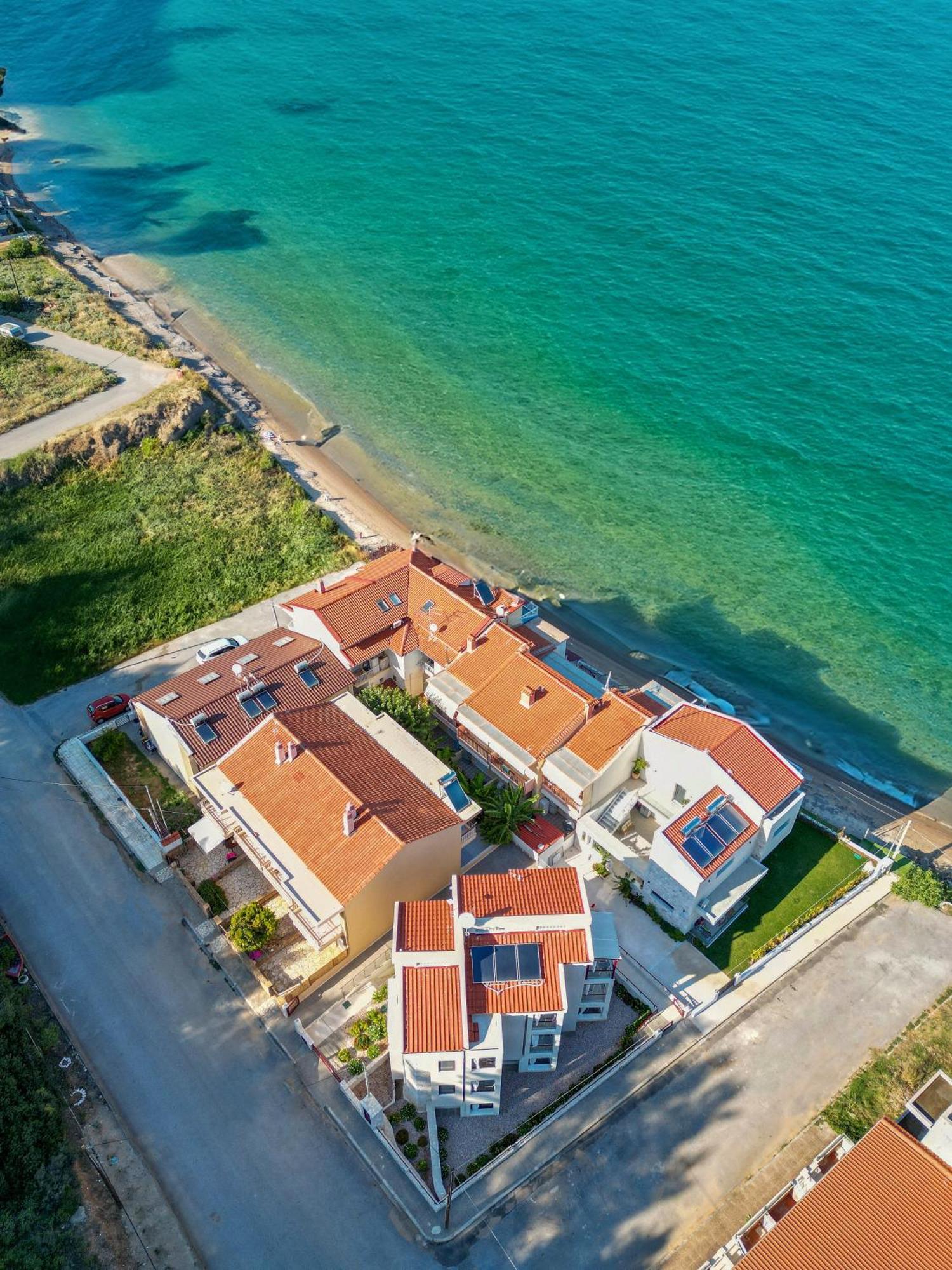 Elpiniki Luxury Rooms Nea Poteidaia Exteriér fotografie